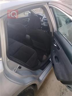 نيسان ألتيما